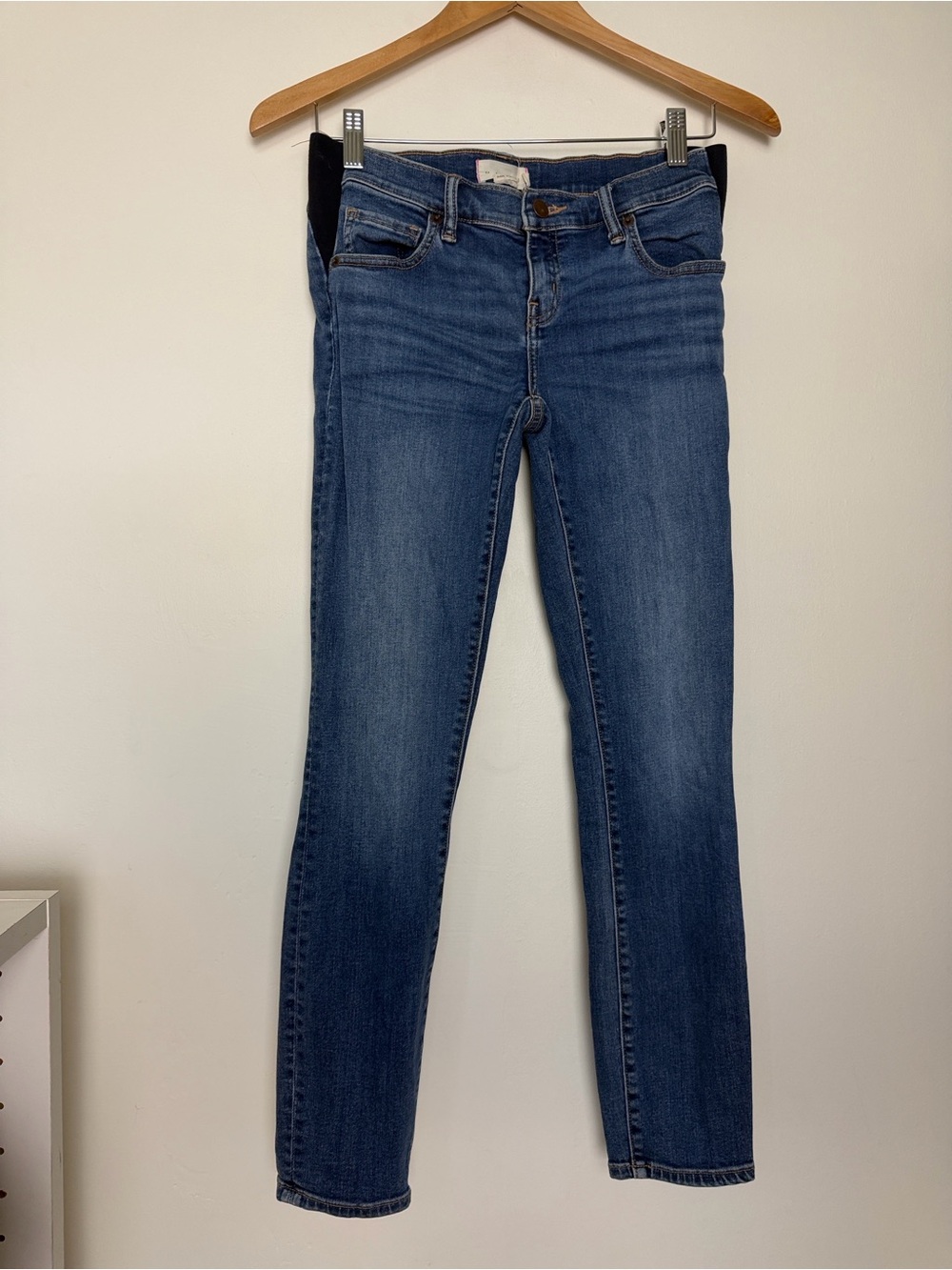 Hatch mid rise Skinny Jeans in Medium Blue Wash